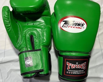 Rękawice bokserskie ze skóry na zamówienie, ręcznie robiony sprzęt do treningu Muay Thai