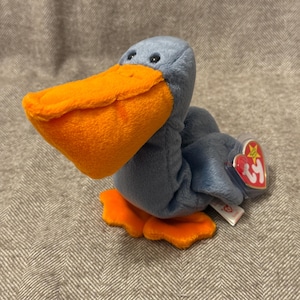 SCOOP the Pelican Vintage Ty Beanie Baby Plush Toy 1996 + Tag Protector
