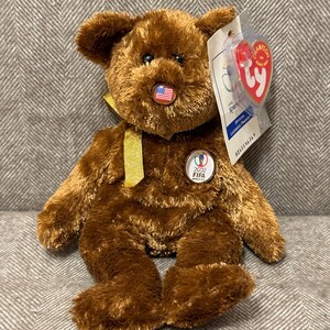 CHAMPION the Bear (FIFA 2002 USA Edition) Vintage Ty Beanie Baby Plush Toy + Tag Protector