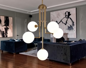 ミッドセンチュリーモダン真鍮製シャンデリア、5灯スプートニクグローブ型シーリングライト、ガラス球ペンダント照明、モダンミニマリスト照明器具。