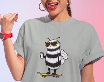Skater Bienen Kaffee T-Shirt | Verspielte Bienen Illustration, leichtes Baumwoll T-Shirt
