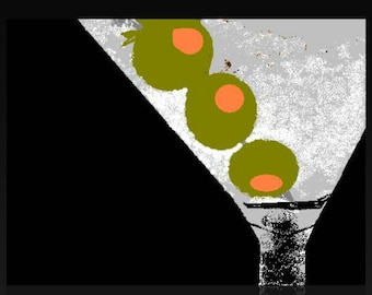 Die 3 Green Olive Pimento Red Martini Glas handbemalter Druck für Bar und Küchenästhetik.
