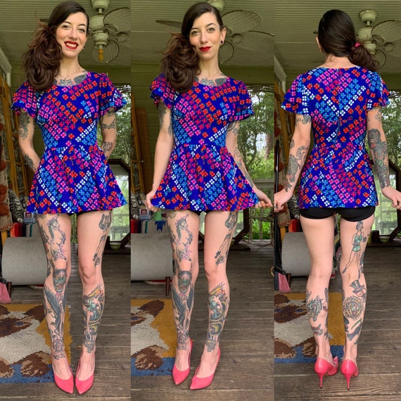 Vintage 1970’s Psychedelic Bright Floral Micro Min