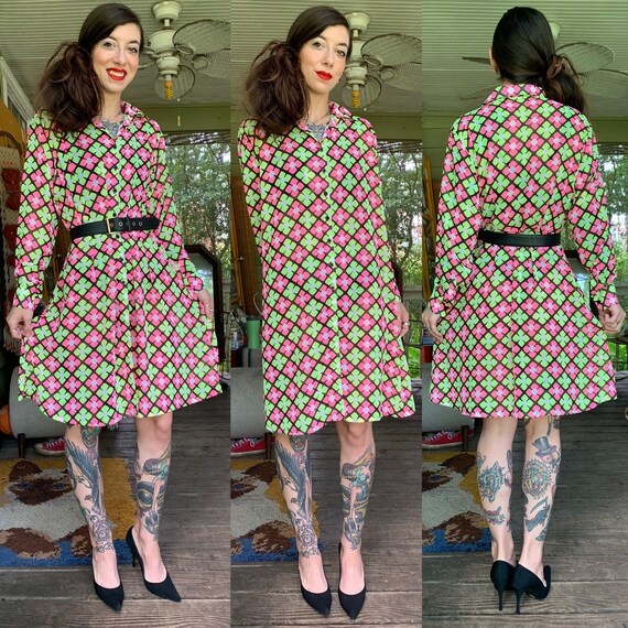 Amazing Vintage Flower Power T-Shirt Dress Neon Da