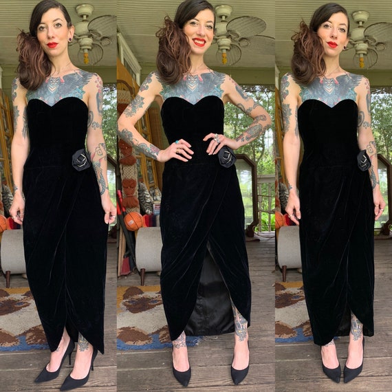Gorgeous Vintage Black Velvet Strapless Dress Tuli