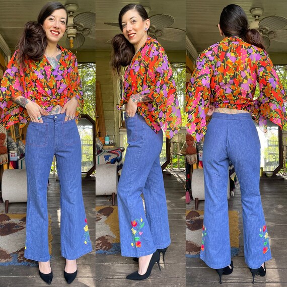 Vintage 1970’s Floral Embroidered Bell Bottoms Fla