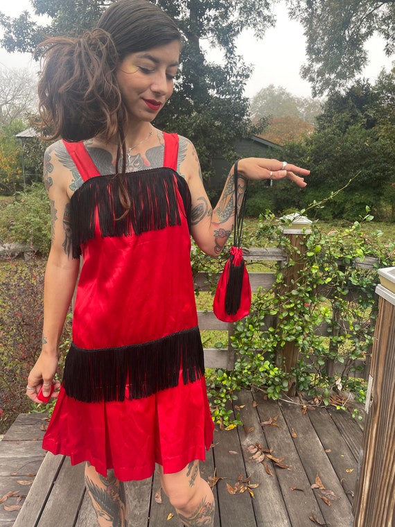 Vintage 1970’s Red Satin Black Fringe Flapper Sty… - image 3