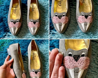 RARE Vintage Designer Enzo Albanese Italy Suede Leather WALRUS Pointed Flats size 4.5 Grey Pink Tusks Deadstock