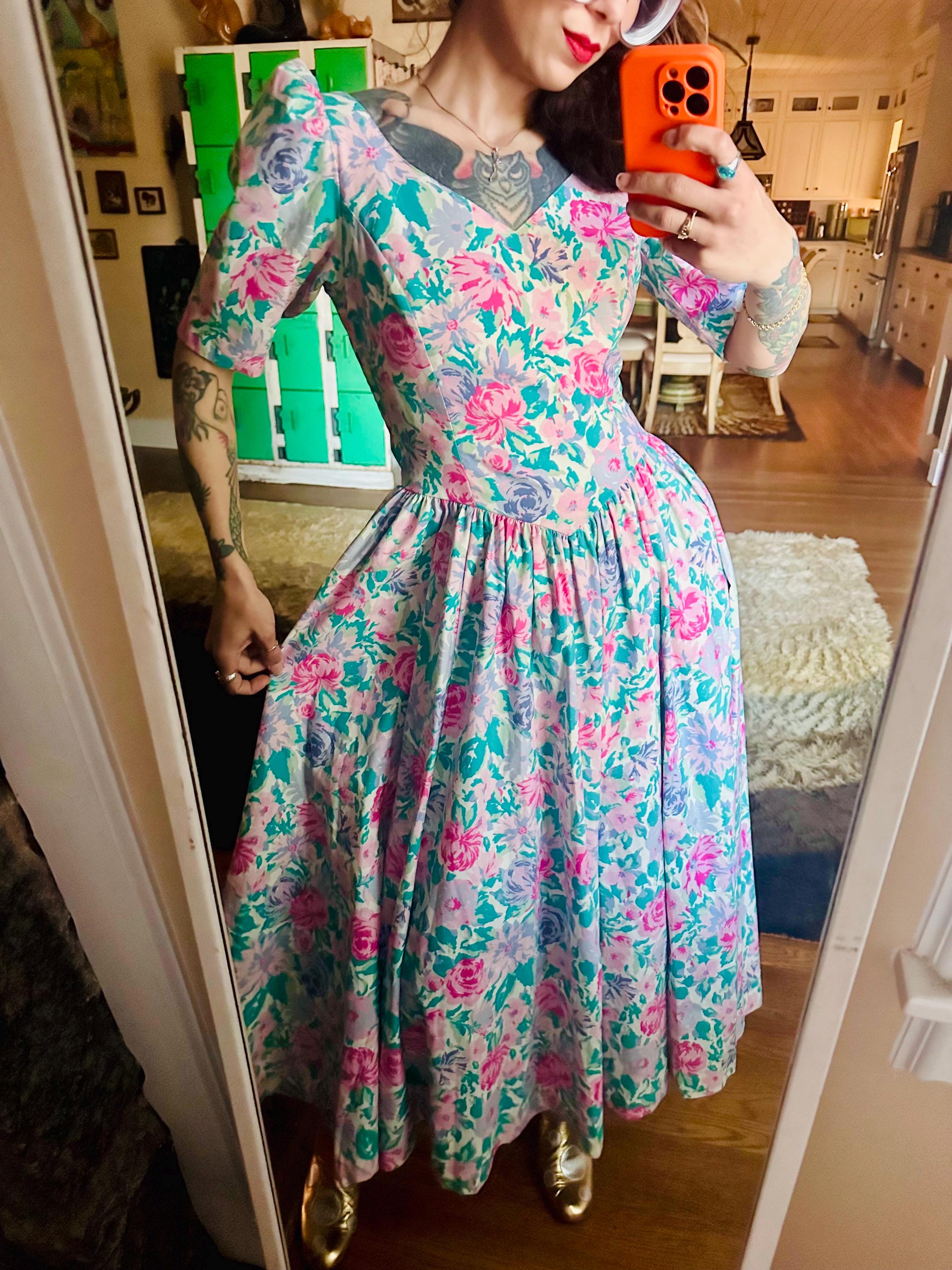 Vintage Laura Ashley Great Britain Cotton Floral Midi Dress 