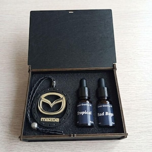 Ambientador para coche estilo Kia | Difusor de madera para coche | Decoración de lujo para el interior del coche | Regalo personalizado para el conductor | Ambientador colgante para coche