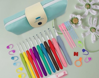 Ergonomic Crochet Hooks Set with Case, 11 Sizes Aluminum Yarn Needles, Beginner Crochet Tools