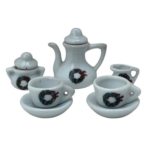 Miniature Tea Set Porcelain Christmas Wreath Dollhouse Scale 7-Piece Set