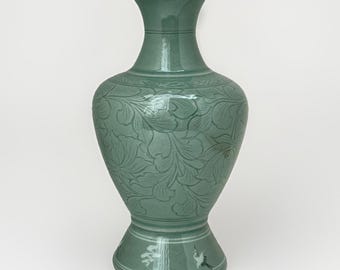 Vintage Korean Celadon Inlaid Crane & Cloud Vase - Ruffled Rim - Signed