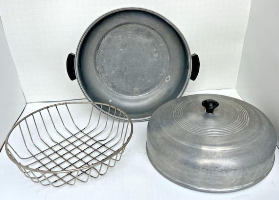Vintage Aluminum Dutch Oven Stock Pot w/ Lid & Rack Steamer Insert Large