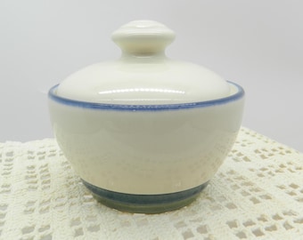 Pfaltzgraff “Cornwall” Sugar Bowl with Lid – Cream Stoneware, Blue & Green Bands – 1970s–80s USA