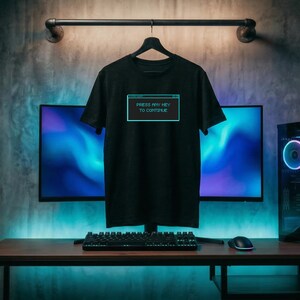 Press Any Key T-Shirt Retro Computer Shirt Nerd Gaming Geschenk Programmierer Shirt Herren