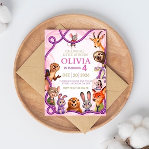 Puede incluir: Una tarjeta de invitaci&oacute;n de cumplea&ntilde;os rectangular con fondo rosa, borde de cuerda morada y varios animales de dibujos animados. El texto dice: CALLING ALL LITTLE OFFICERS OLIVIA IS TURNING 4 DEC 20 2026 THOMAS'S HOUSE 456 TUNAS STREET JACKSON DA 589 RSVP TO AT 123-456-78.