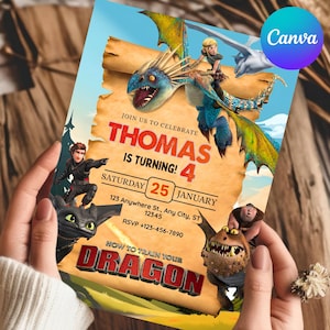 Könnte beinhalten: Eine farbenfrohe Einladung mit Figuren und einem Drachen aus "Drachenzähmen leicht gemacht". Die Einladung lautet "Thomas wird 4" mit Datum und RSVP-Informationen. Das Design hat einen blauen Himmel im Hintergrund.