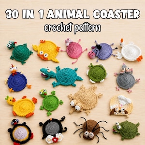 Puede incluir: Una colección de 30 patrones de ganchillo para posavasos de animales que incluye varias creaciones de hilo coloridas, circulares y con formas, como ranas, patos, arañas y otras criaturas con ojos y extremidades distintivos, presentadas como un conjunto.