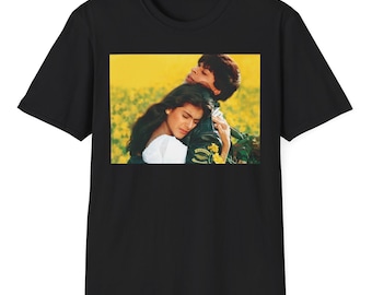 DDLJ iconisch T-shirt met Bollywood-filmscènes - nostalgie uit de jaren 90