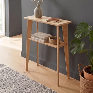 Smalt konsolbord i trä | Möbler för entrén från mitten av århundradet | Minimalistiskt hallstativ | Skandinavisk hylla i två våningar | ZKHomeCraft Decor.