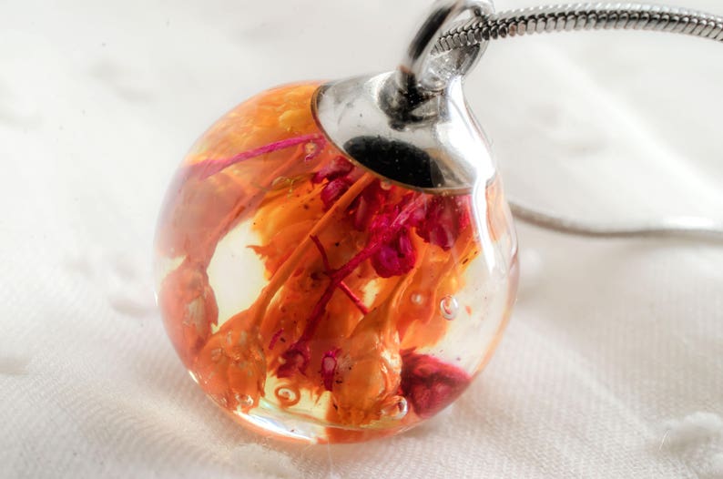 Dried Flowers Pendant, Small Ball Resin Necklace, Baby Breath Jewelry, Sphere Flower Terrarium Necklace, Botanical Pendant,Whimsical Jewelry image 5