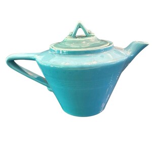 Tetera de color turquesa arlequín de Homer Laughlin Co., década de 1950.