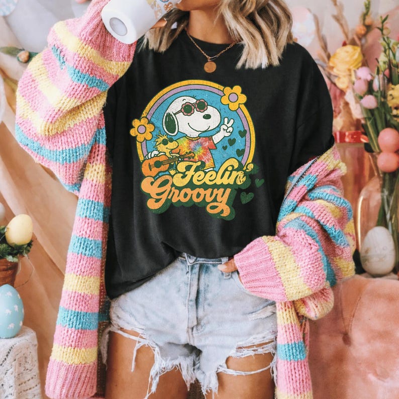 Retro Peace Shirt or Sweatshirt, Hippie Shirt, Feel Good Shirt, Vintage Peace Tee, Groovy Shirt, Retro Graphic Tee, 70s Style Shirt image 4