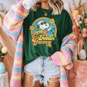 Retro Peace Shirt or Sweatshirt, Hippie Shirt, Feel Good Shirt, Vintage Peace Tee, Groovy Shirt, Retro Graphic Tee, 70s Style Shirt image 5
