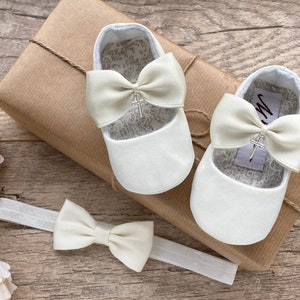 Ivory baptism shoes, cross shoes, white christening shoes, white baby shoes, blessing outfit, girl slippers, infant bow shoes, taufschuhe image 4