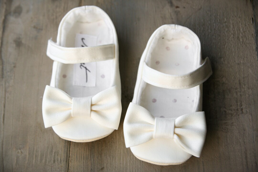 White Flower Girl Shoes White Christening Shoes Bow Shoes Etsy