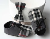 Baby Jungen Schuhe und Fliege, graue Babyschuhe, karierte Babyschuhe, Baby Jungen Taufe Outfit, Taufschuhe, Baby Halbschuhe, Hochzeit Babyschuhe