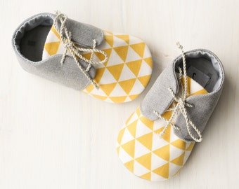 Gray yellow baby boy shoes, baby moccasins, unique baby shower gift, gender reveal, new baby boy gift, 1st birthday shoes, soft sole shoes