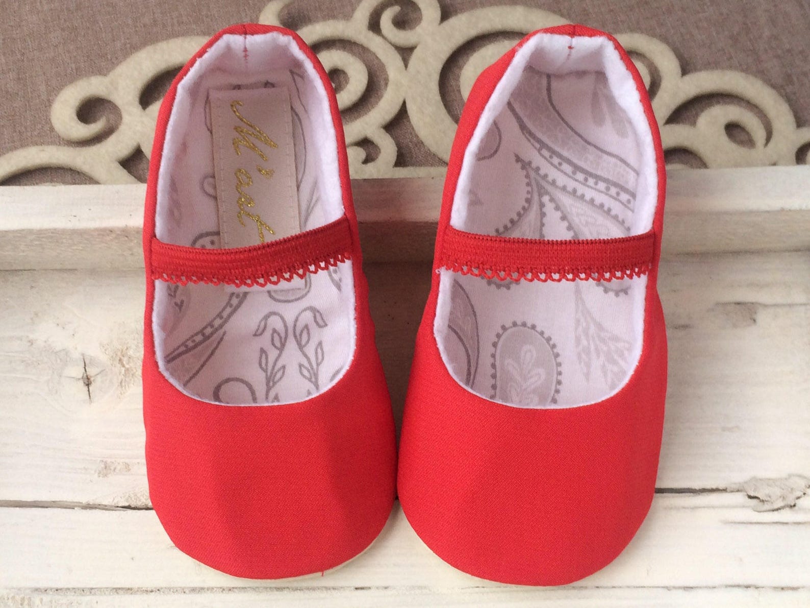 plain white baby ballet slippers, christening shoes, ivory ballerina flats, plain baptism shoes, baby wedding outfit, flower gir plain white baby ballet slippers, christening shoes, ivory ballerina flats, plain baptism shoes, baby wedding outfit, flower gir