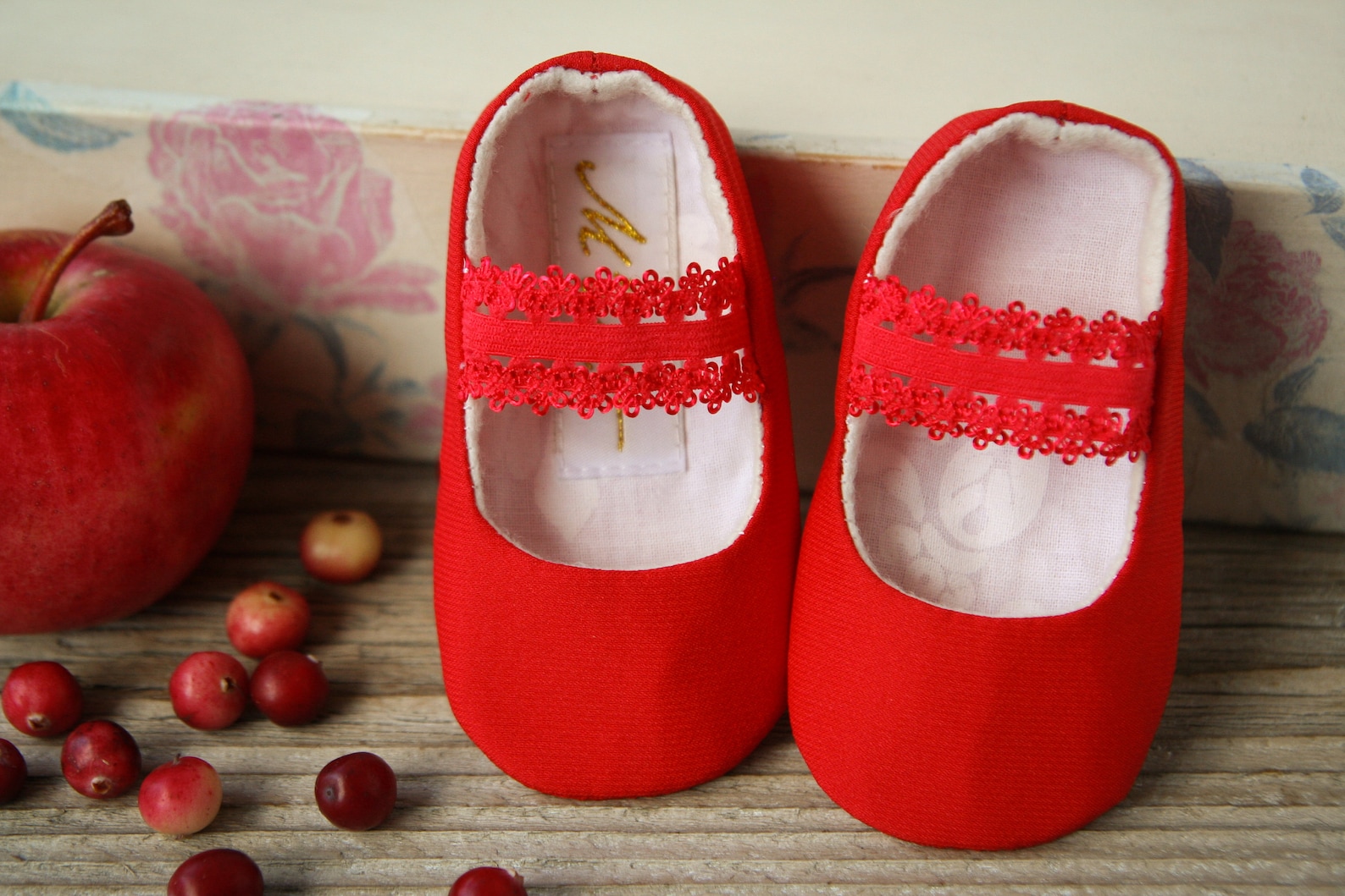 red baby girl christmas shoes, red baby slippers, ballerina shoes, white baby ballet flats, elastic strap shoes, christening sho