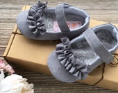Grey baby girl shoes, grey baby outfit, grey baby shower gift, ruffle shoes, photo prop, newborn gift, 1st birthday shoes, rainbow colors