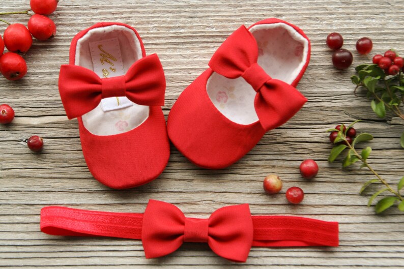 Red baby girl shoes Red bow shoes Snow White outfit Red Etsy
