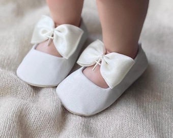 Elfenbein Taufschuhe & Stirnband, Baby Mädchen Taufschuhe, weiße Babyschuhe mit Schleifen, Kleinkind Mädchen Hausschuhe mit Kreuz, taufschuhe
