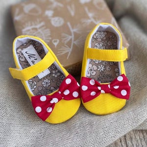 Minnie mouse baby girl shoes and headband, yellow red baby shoes, infant & toddler girl shoes, 1st birthday Minnie outfit, first walkers