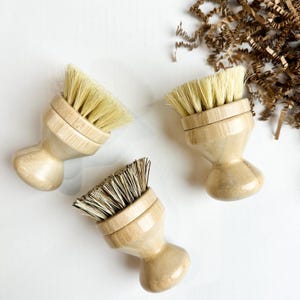 Bamboo Pot Brush with Replaceable Head | Natural Bristles