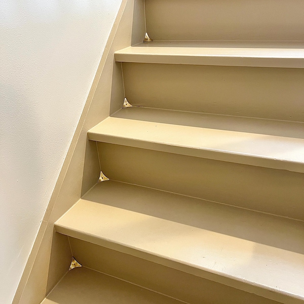 Solid Unlacquered Brass Stair Dust Corners – Victorian Stair Hardware (Gift Set 2 Pieces)