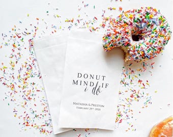 Personalized Donut Favor Bags, Wedding Treat, Custom Dessert Bar, Set of 25