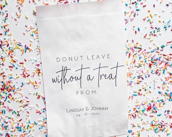 Personalized Donut Favor Bags, Wedding Treat Bags, Custom Dessert Bar Packaging, Set of 25