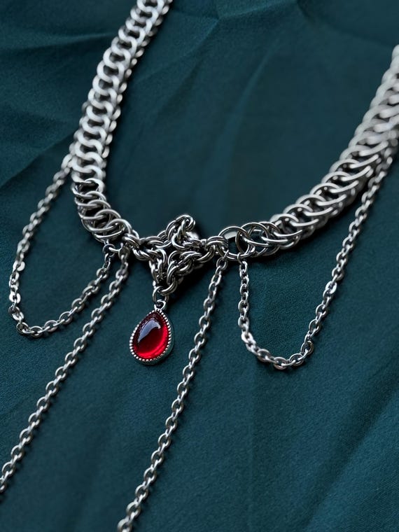 VELVET CURSE Gothic Chainmail Necklace - Etsy