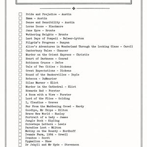 Puede incluir: Una lista en blanco y negro titulada "BRITISH LIT BOOK LIST" con una lista de títulos de literatura clásica. Incluye títulos como "Pride and Prejudice", "Jane Eyre" y "Lord of the Flies".