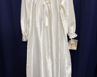 NWT VTG Aria Heirloom Bridal Nightgown White Lace Satin USA 80s Prarie Deadstock