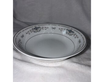 Diane Fine Porcelain China By Wade Round 9" Serving Bowl Japan Vintage 70s EVC