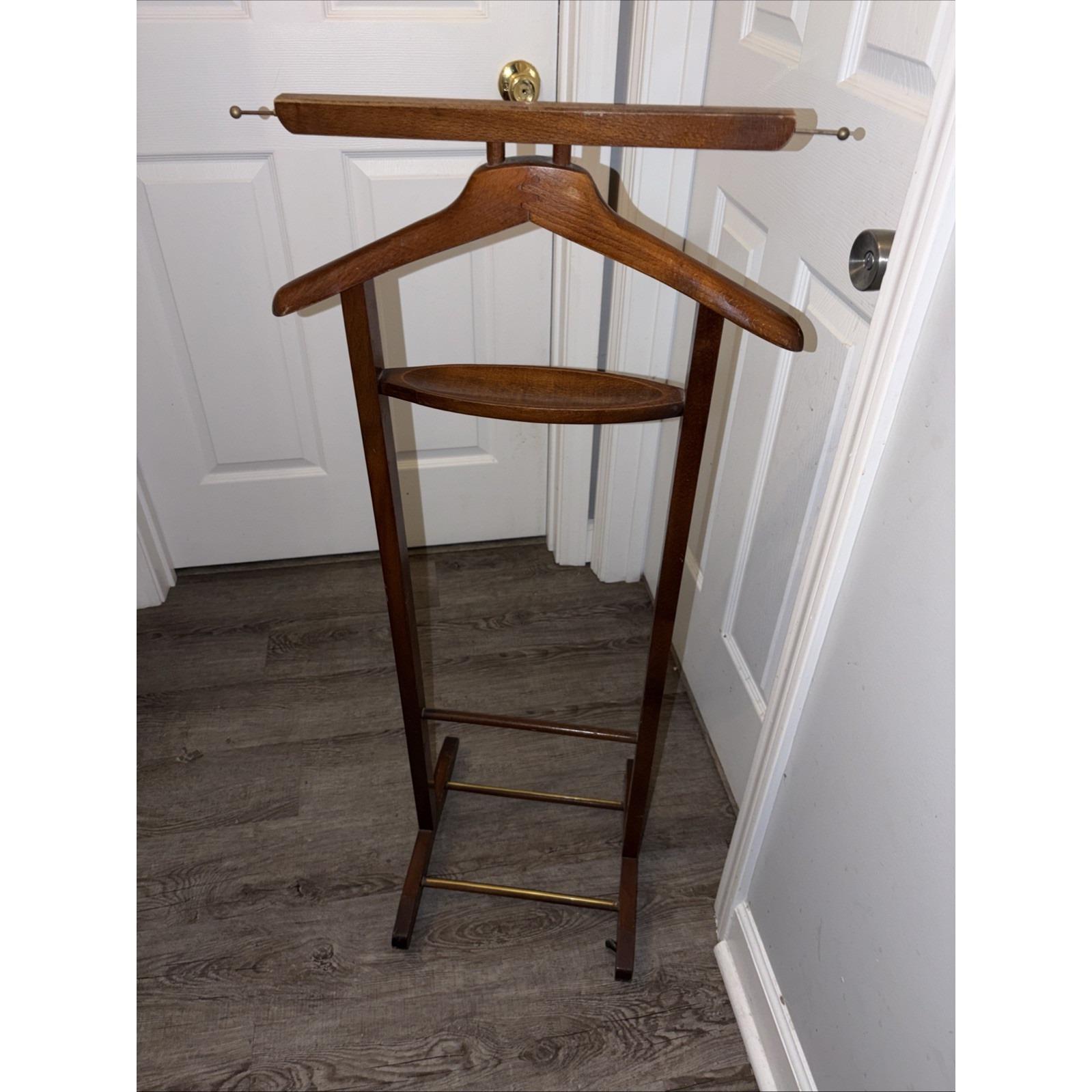 COSTUME VINTAGE GENTLEMAN'S LAITON VALET MAJORDOME STAND