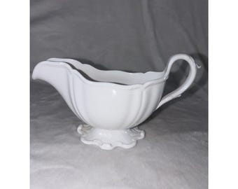 Vintage Spode bone china gravy boat Made in England Savoy White Shabby Chic EVC