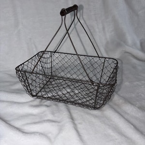 Vintage 80s Chicken Wire Egg Basket Primitive Decor Metal Storage Wood Handle